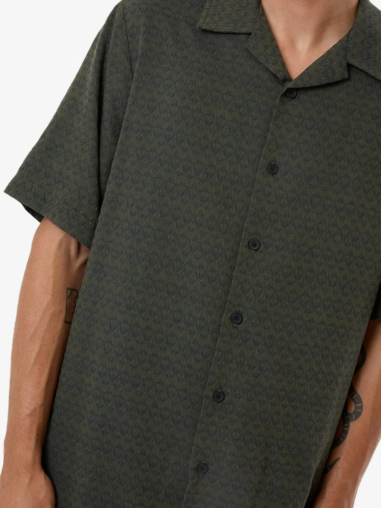 Airborne Bowling Shirt - Grape Leaf