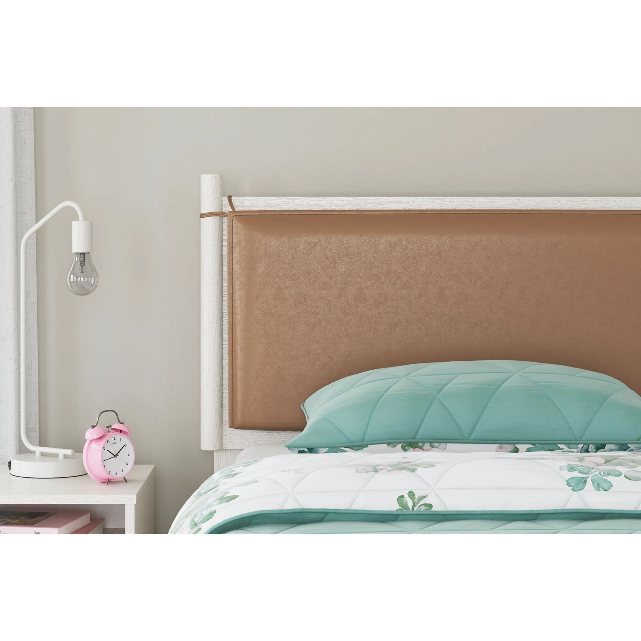 Aprilyn Panel Bed