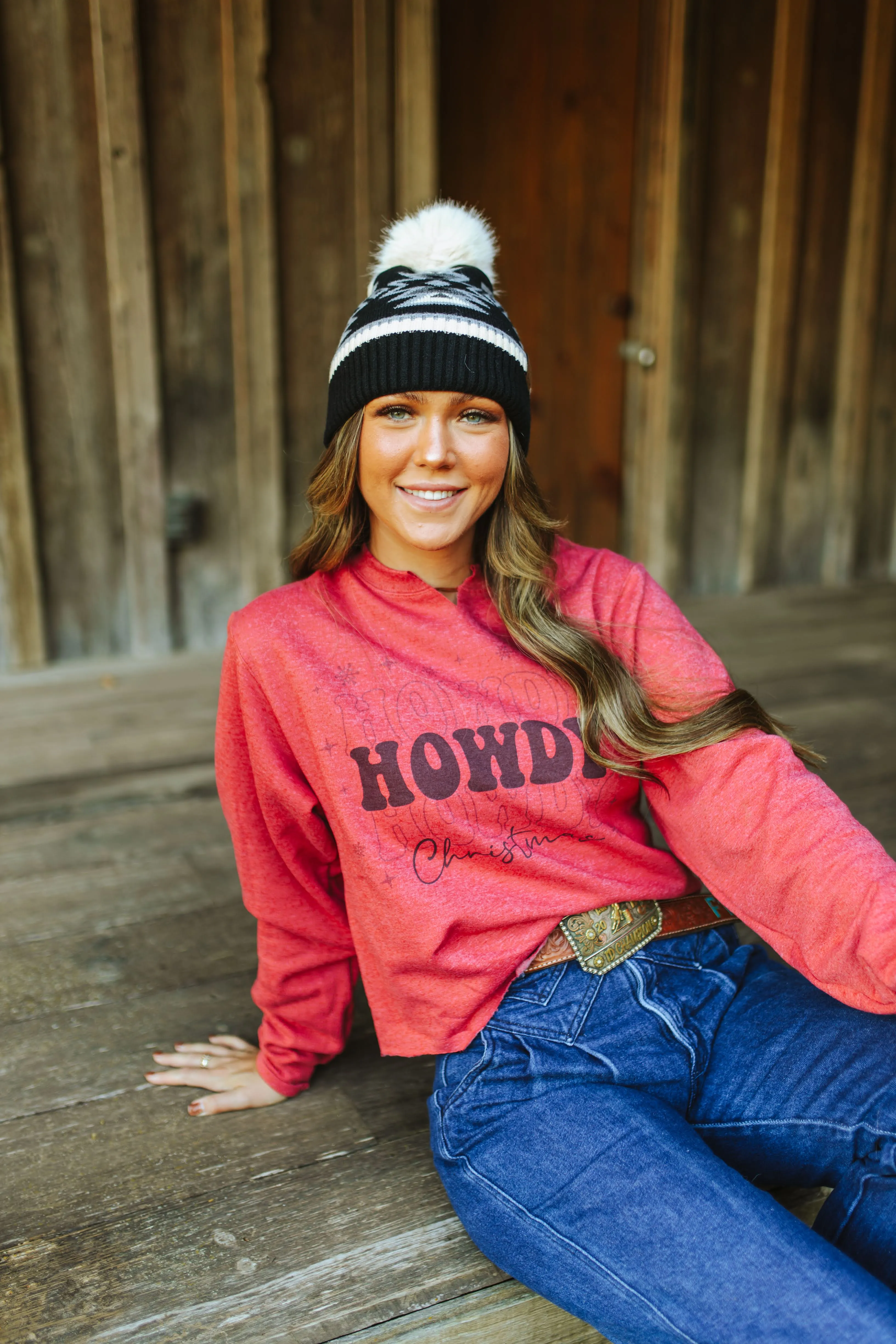 Howdy Christmas Raw Hem V-Neck Crop Graphic Sweatshirt