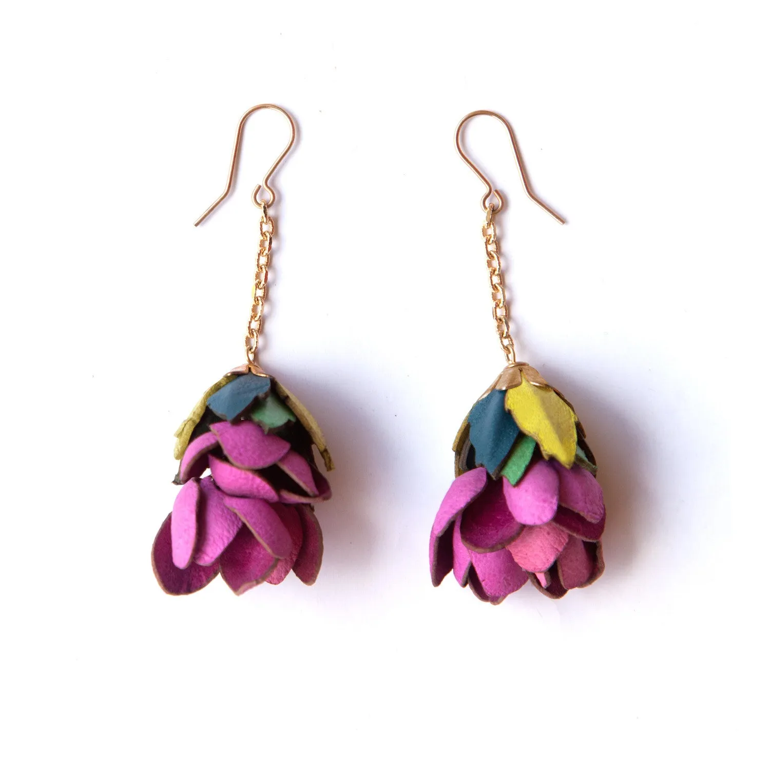 JUNGLE BLOSSOM . earrings