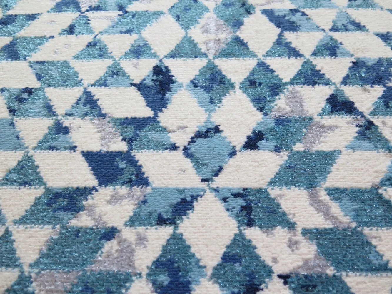 Kaleido Vintage Geometric Pattern Area Rug (Blue/Cream)