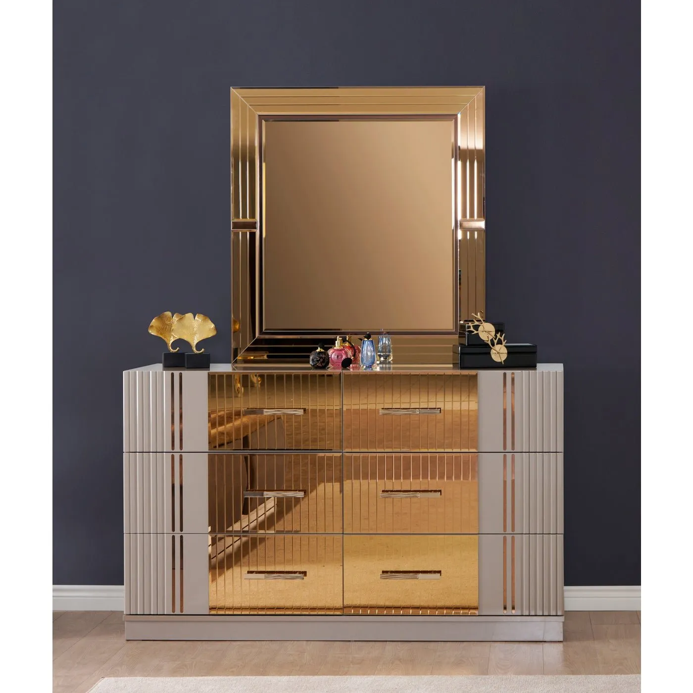 Lorenzo Collection Dresser/Mirror