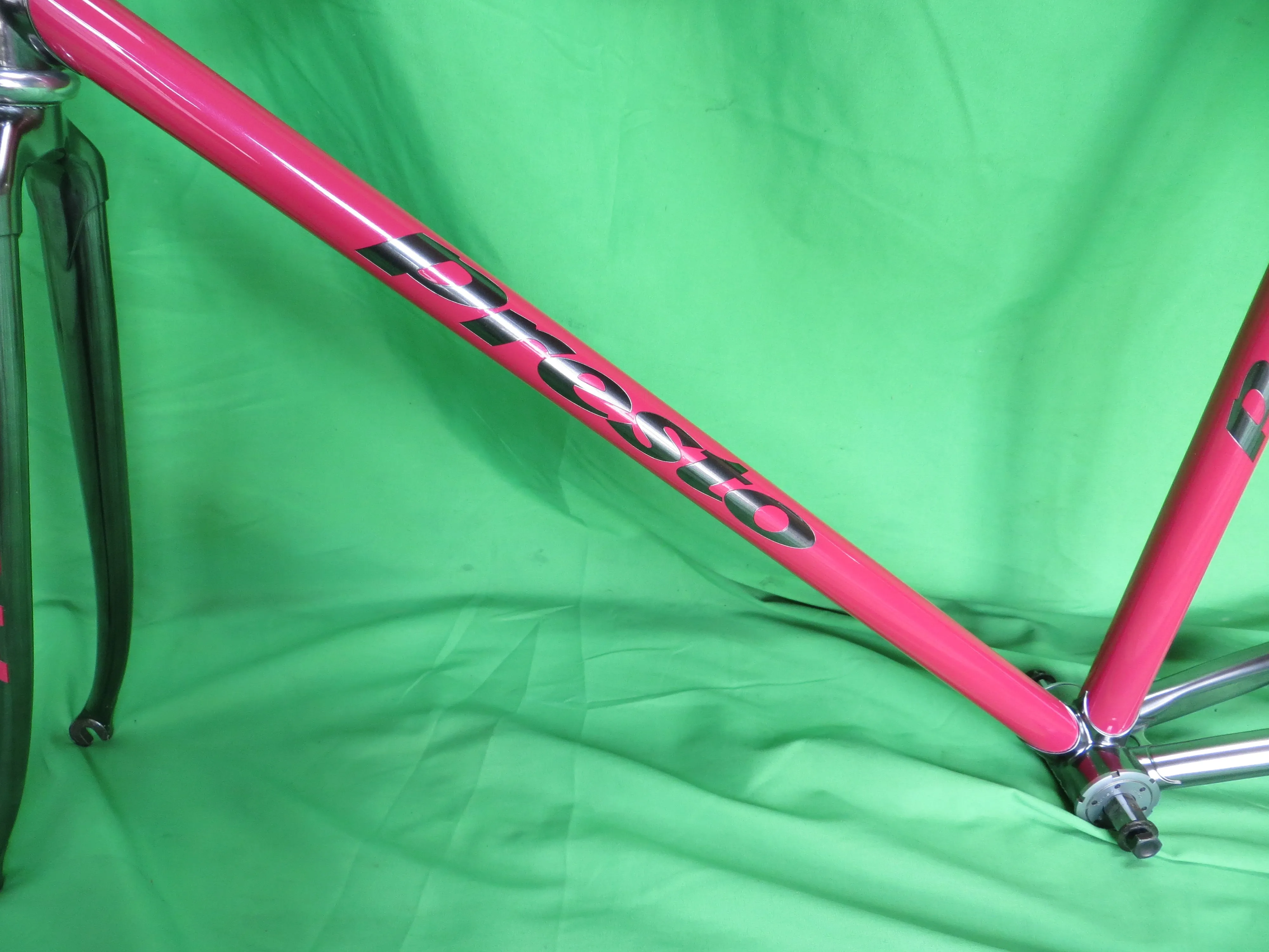 Presto // Pink / Gray Metallic Two Tone // 50.5cm