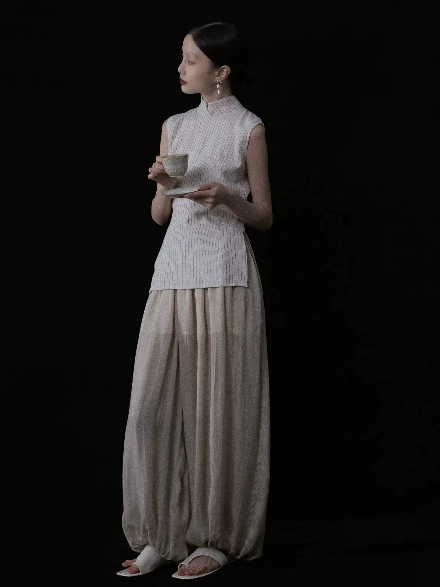 Qi Qiu 气球 New Chinese Style Vertical Pleat Lantern Trousers