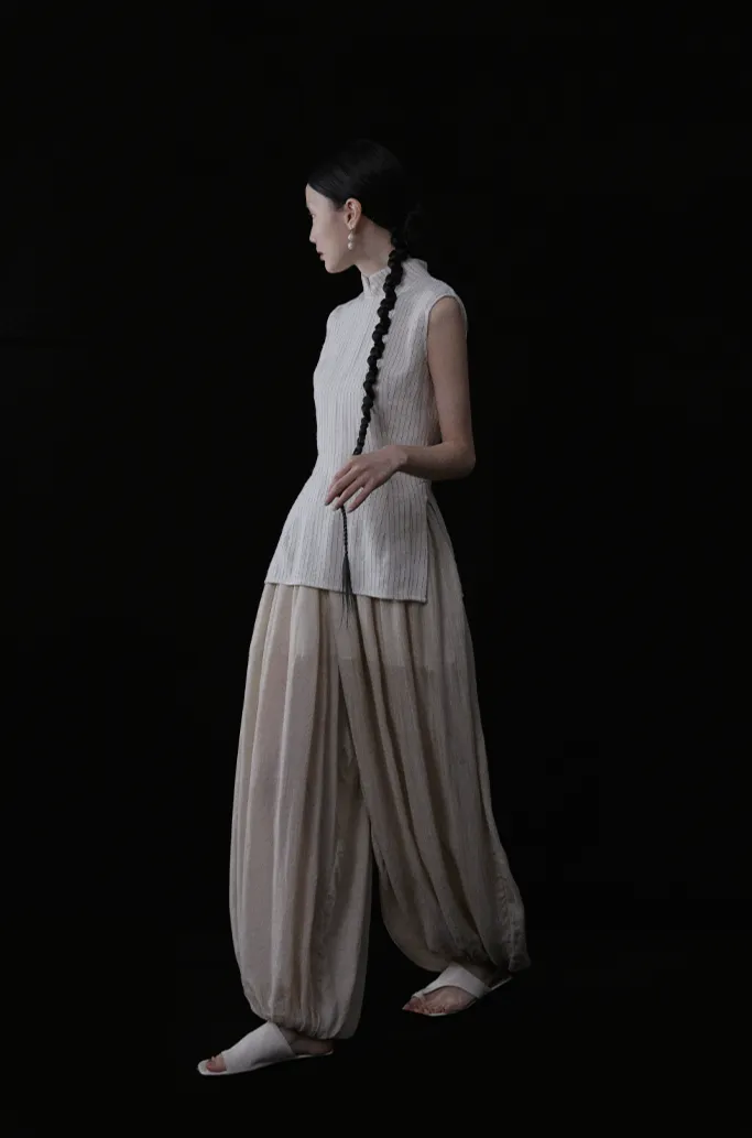 Qi Qiu 气球 New Chinese Style Vertical Pleat Lantern Trousers