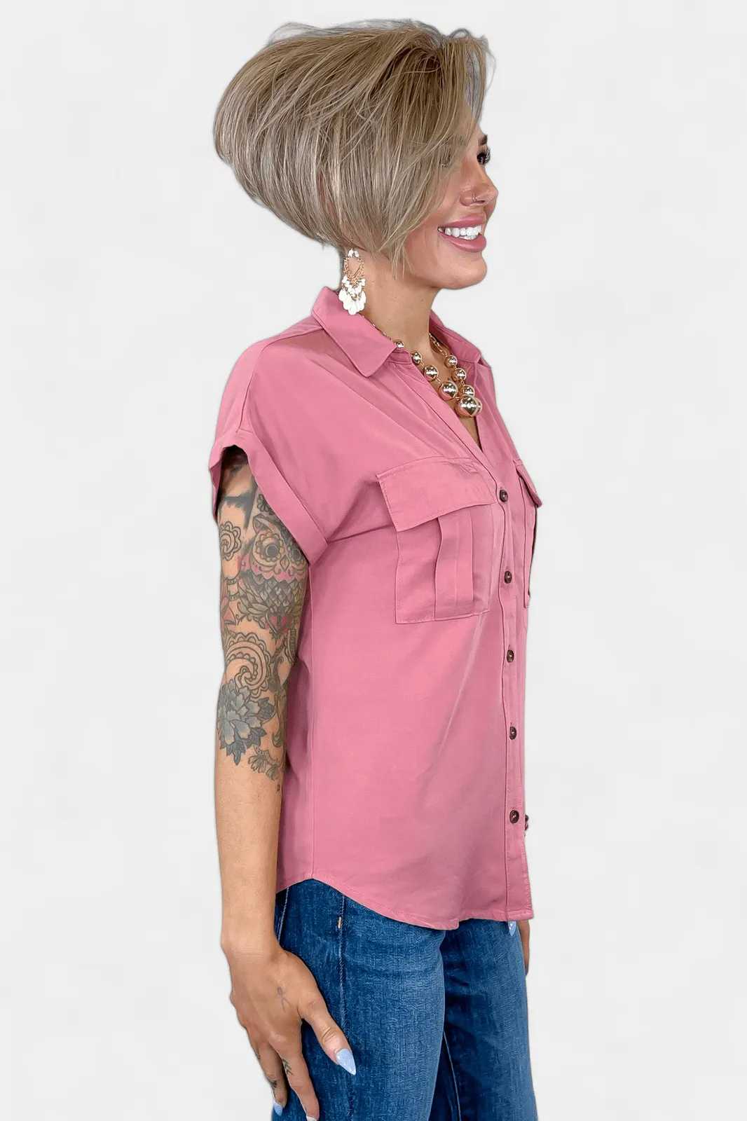 Rose Front Pocket Short Sleeve Top